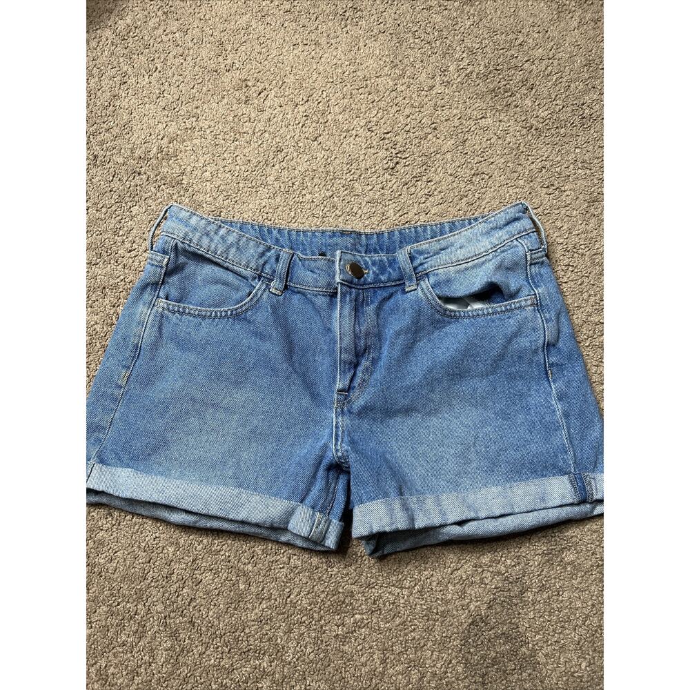 Women’s Size 13 Permanent Denim Jean Shorts Medium Wash Rolled Shorts